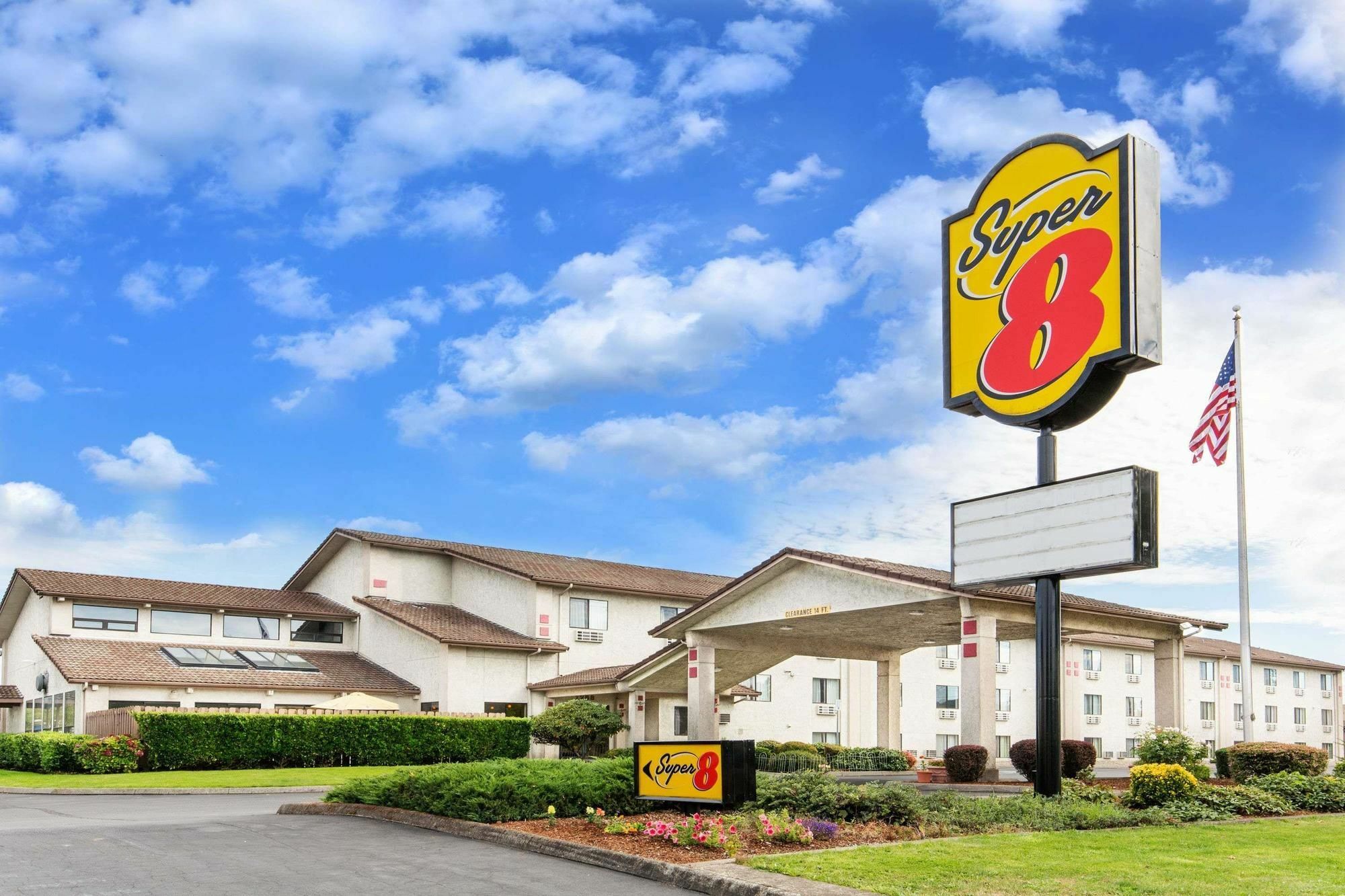Super 8 By Wyndham Salem Hotel Eksteriør billede